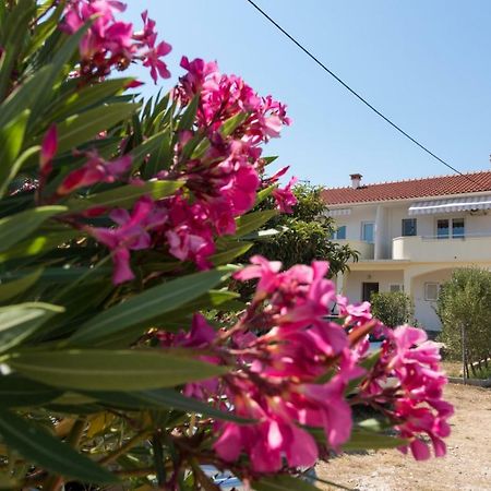 Apartments Maco بيتريتْشاني المظهر الخارجي الصورة
