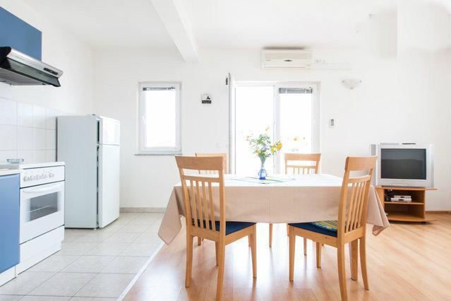 Apartments Maco بيتريتْشاني الغرفة الصورة