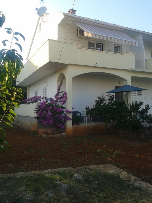 Apartments Maco بيتريتْشاني الغرفة الصورة