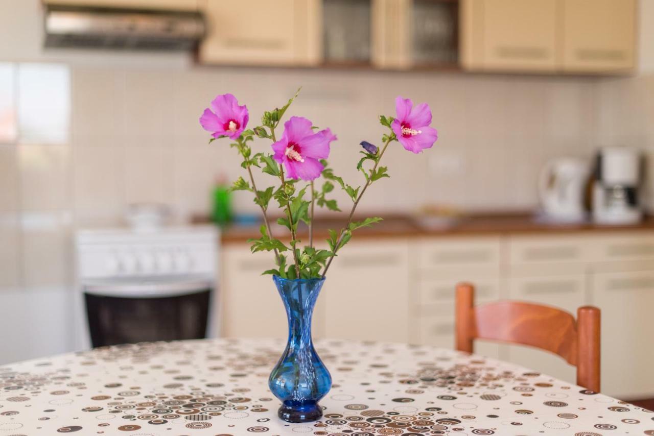 Apartments Maco بيتريتْشاني المظهر الخارجي الصورة