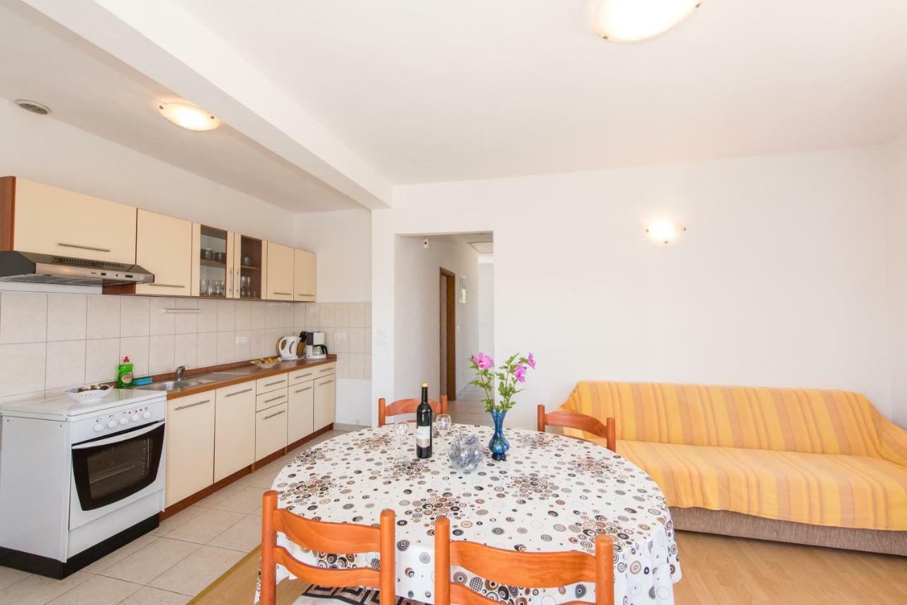 Apartments Maco بيتريتْشاني المظهر الخارجي الصورة
