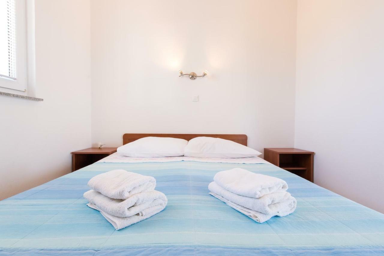 Apartments Maco بيتريتْشاني المظهر الخارجي الصورة