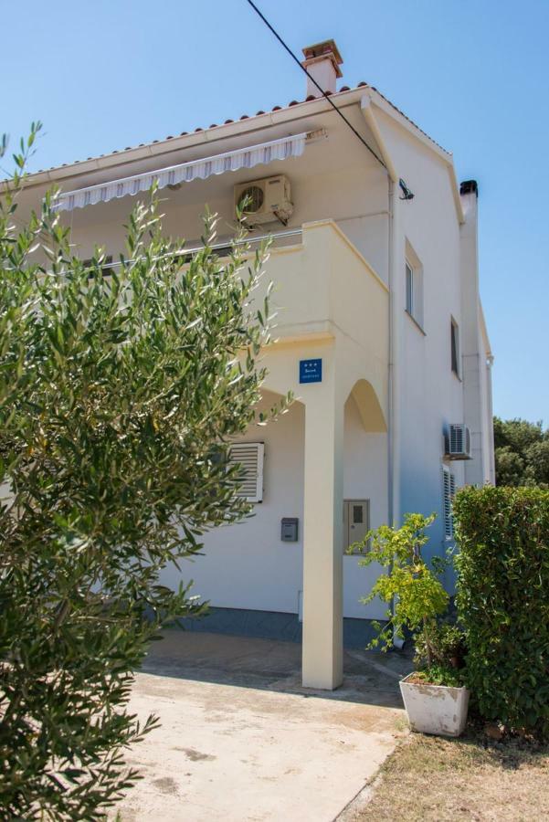 Apartments Maco بيتريتْشاني المظهر الخارجي الصورة