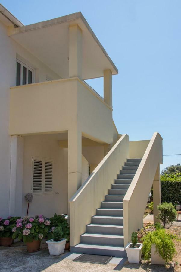 Apartments Maco بيتريتْشاني المظهر الخارجي الصورة